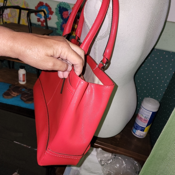 COACH EUC PARK SAFFIANO CARRYALL 36899 SATCHEL - Picture 4 of 10